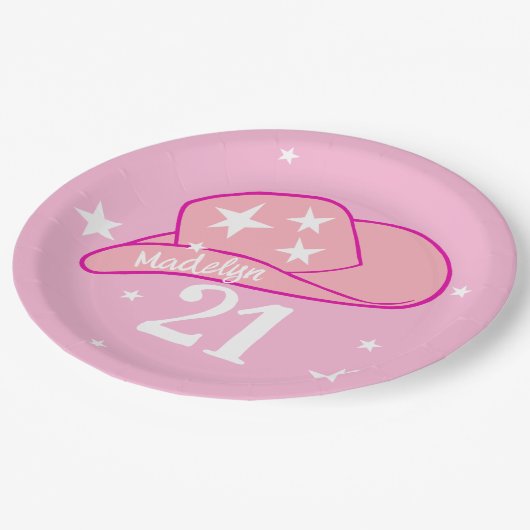 女性のカーボーイモダンウエスタンハットピンクガール21歳の誕生日 ペーパープレート (アングル)