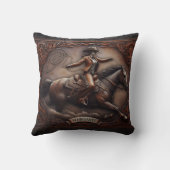 女性のカーボーイローピングオンホースアットロデオイベント クッション (裏面)