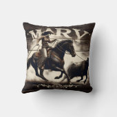 女性のカーボーイローピングキャトルアットアローデオイベント クッション (裏面)