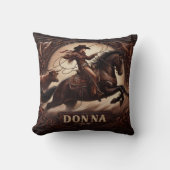 女性のカーボーイローピングテクニックアットロデオイベント クッション (正面)