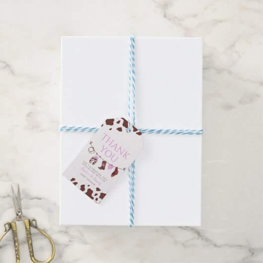 女性のカーボーイワイルドウエストロデオウェスタンガールベビーシャワー ギフトタグ (より糸付き)