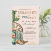 女性のカーボーイ素朴フローラカクタスロデオ誕生日 招待状 (スタンド正面)