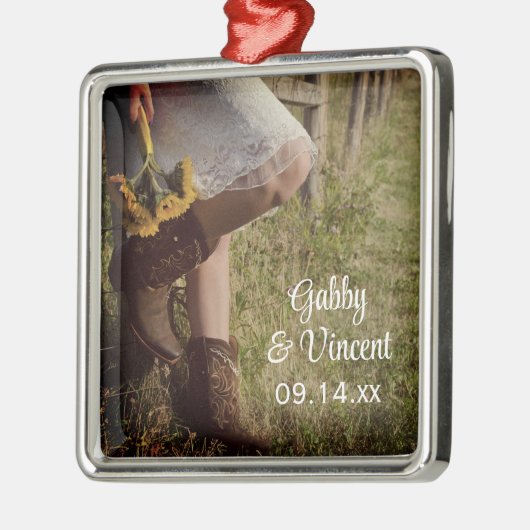 女性のカーボーイ&サンフラワーズカントリーウェスタン結婚ズ メタルオーナメント (左)