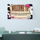 女性のカーボーイ、ピンク誕生日、ようこそ 横断幕 (トレードショー)