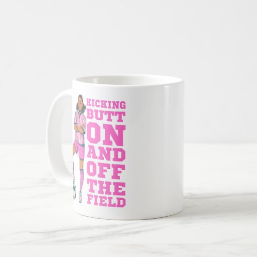 女性のサッカーマグをパーソナライズ コーヒーマグカップ (正面左)