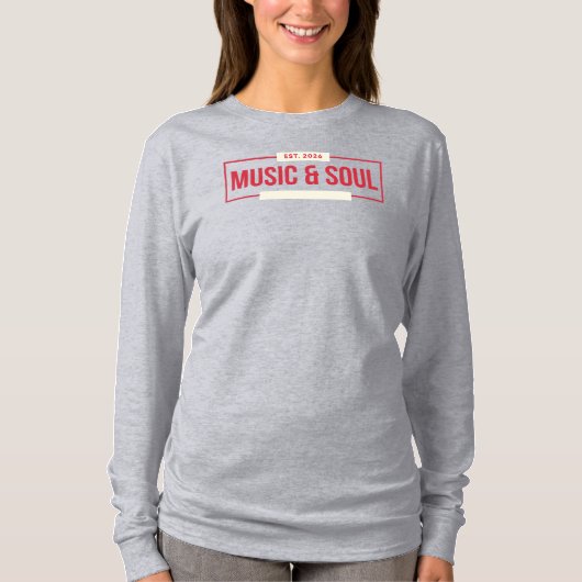 女性のスウェーターに音楽と魂のロゴ Tシャツ (正面)