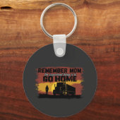 女性のトラック運転手ママ道路ジャーニーファミリーラブデザイン キーホルダー (正面)