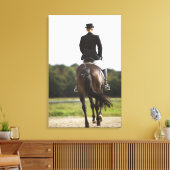 女性のドレッサーライダーの運動の背面 キャンバスプリント (インサイチュ (リビング))