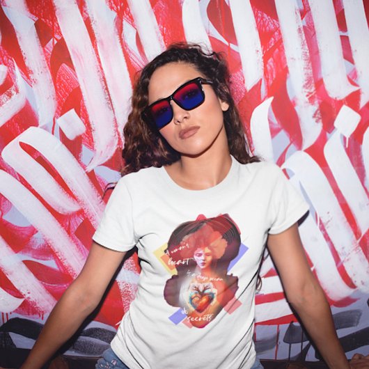 女性のハートTシャツ Tシャツ