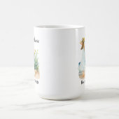 女性のビーチと花をテーマにした退職 コーヒーマグカップ (中央)