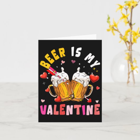 女性のビールは私のバレンタイン ハートのマッチング ドリンク カード (黄色い花)