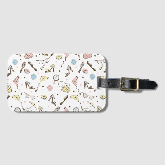 女性のファッションアクセサリー ラゲッジタグ (正面横)