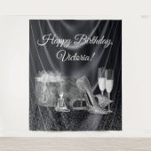 女性のブラックシルバーシューズ誕生日パーティー背景 タペストリー (正面)