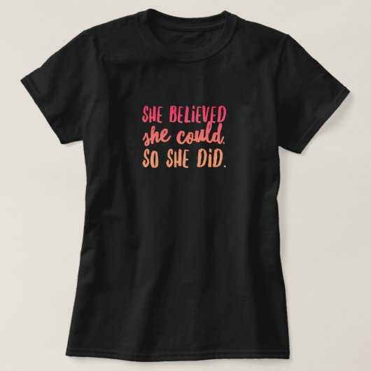 女性のベーシックTシャツ 彼女は信じた Tシャツ (デザイン正面)