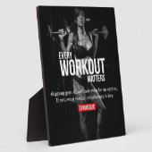 女性のモチベーション – すべてのトレーニング問題 – ジム フォトプラーク (側面)