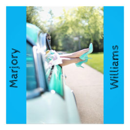 女性のレッグのヴィンテージ車の窓。編集可能なStileto フォトプリント