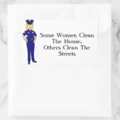 女性の中には警察官のユーモアを解く者もいる 長方形シール (バッグ)