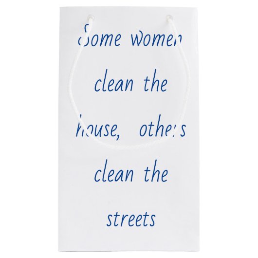 女性の中には、家の警察官のユーモアを洗う スモールペーパーバッグ (裏面)