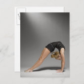 女性の体操選手ストレッチ,スタジオショット2 ポストカード (正面/裏面)