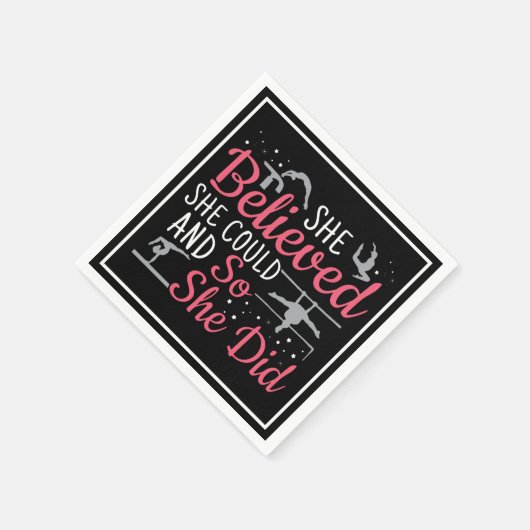 女性の体操 – 彼女は信じできる スタンダードカクテルナプキン (角)