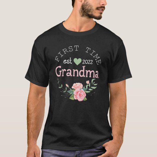 女性の初めての祖母のEst 2022新しい昇進 Tシャツ (正面)