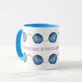 女性の力を過小評価してはいけない… マグカップ (正面左)