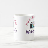 女性の可愛い写真愛好家 コーヒーマグカップ (中央)