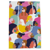 女性の多様性 – 民族の違う女性 ミディアムペーパーバッグ (裏面)