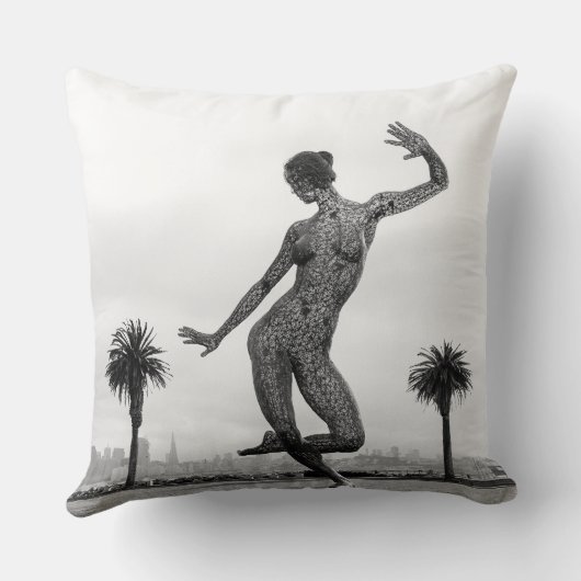 女性の強さ クッション (裏面)