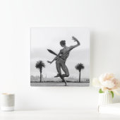 女性の強さ スクエア壁時計 (ホーム)