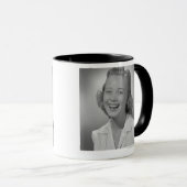 女性の微笑 マグカップ (正面右)
