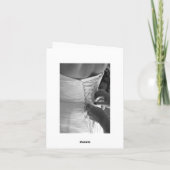 女性の手がドレス結婚をバックに結ぶ カード (裏面)