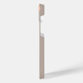 女性の手が目覚まし時計のスヌーズボタンを押す iPhoneケース (左側面)