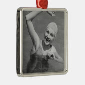 女性の振ること メタルオーナメント (右)