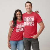 女性の方がホラー映画を見ていたい面白いH Tシャツ (ユニセックス)