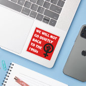 女性の権利を取り戻さない シール (ノートパソコンとiPhone)