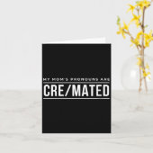女性の母の代名詞はCre Mated ダークユーモアギフト カード (黄色い花)