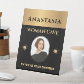 女性の洞窟金ゴールドブラック警告のパーソナライズ 台座サイン (インサイチュ)