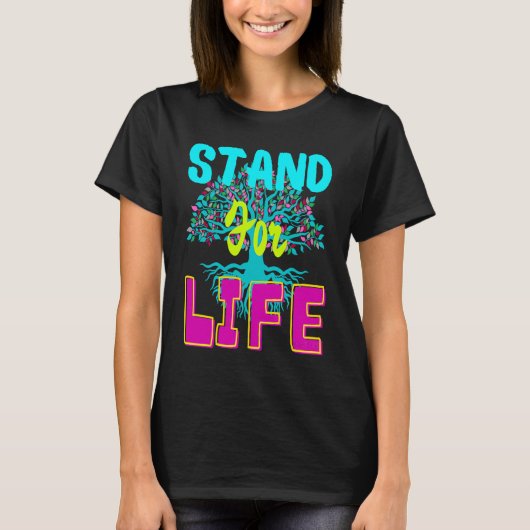 女性の生活を支える Tシャツ (正面)