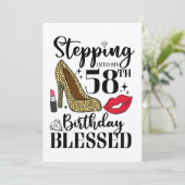 女性の私の58歳の誕生日への一歩　祝福されて、女性 招待状 (スタンド正面)