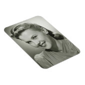 女性の笑顔2 マグネット (右側)