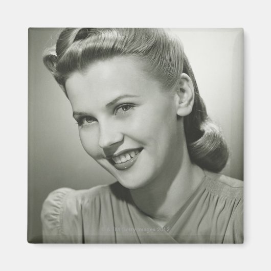 女性の笑顔2 マグネット (正面)