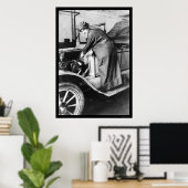 女性の自動車整備士1925 ポスター (ホームオフィス)
