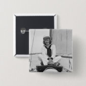 女性の船員 缶バッジ (正面&裏面)