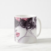 女性の花、ファッション水色背景。 コーヒーマグカップ (正面右)