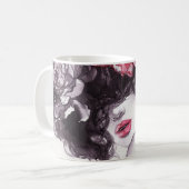 女性の花、ファッション水色背景。 コーヒーマグカップ (正面左)