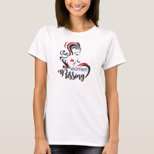 女性の行進が上昇するフェミニスト Tシャツ