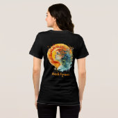女性の行進 春分 アートTシャツ - 少女と太陽 トライブレンドTシャツ (裏面全面)