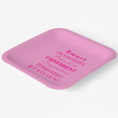 女性の質素晴らしピンク ペーパープレート (傾斜あり)