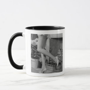 女性の踊り マグカップ